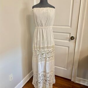 6 Shore Road by Pooja. Size Large